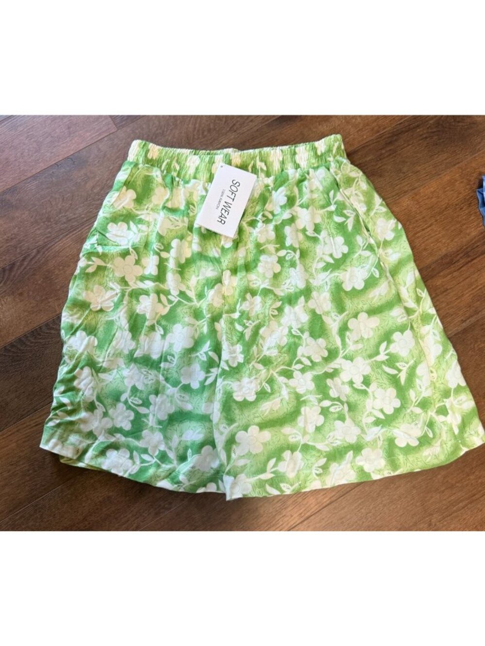 Vintage Soft Wear Shorts Large L Green Floral Rayon Elastic Waist Cottage NEW - Picture 3 of 7